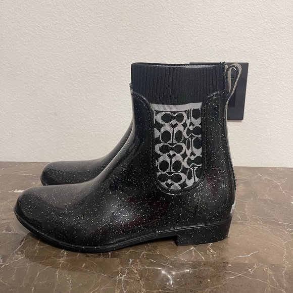 New! Unworn! Coach Rain Bootie (Authentic) Size 9B - Picture 4 of 10
